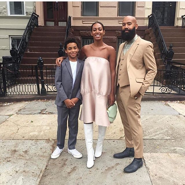 Classic! Solange steps out with her husband and son (Photo)