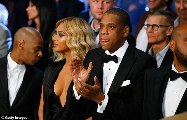 Beyonce & Jay Z Attend Canelo Alvarez & Miguel Cotto Boxing Fight In Vegas (Photos)