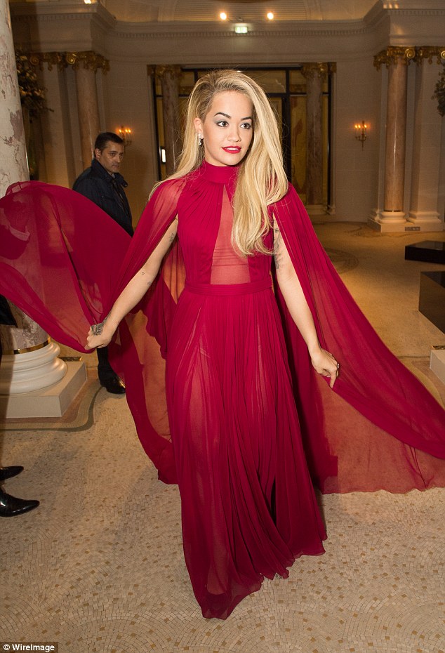 Rita Ora Looks Gorgeous In Thigh-Split Red Dress (Photos)