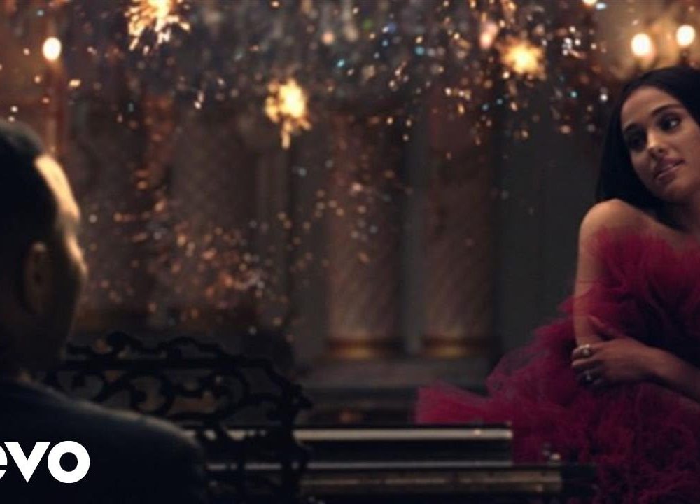 Ariana Grande Ft John Legend: Beauty and the Beast (Official Video)