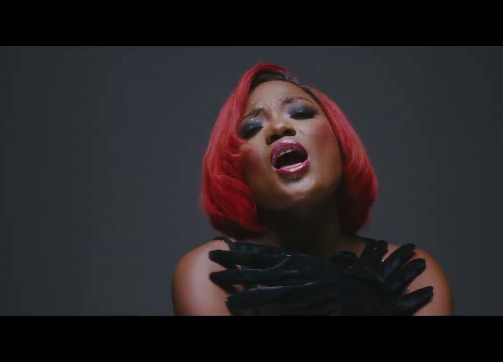 EFYA feat. Tiwa Savage – THE ONE (Official Video)